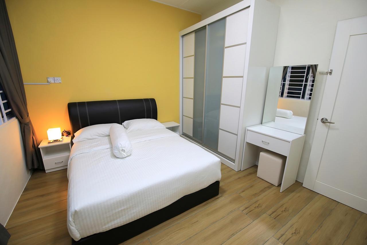 722 Homestay Кучинг Экстерьер фото